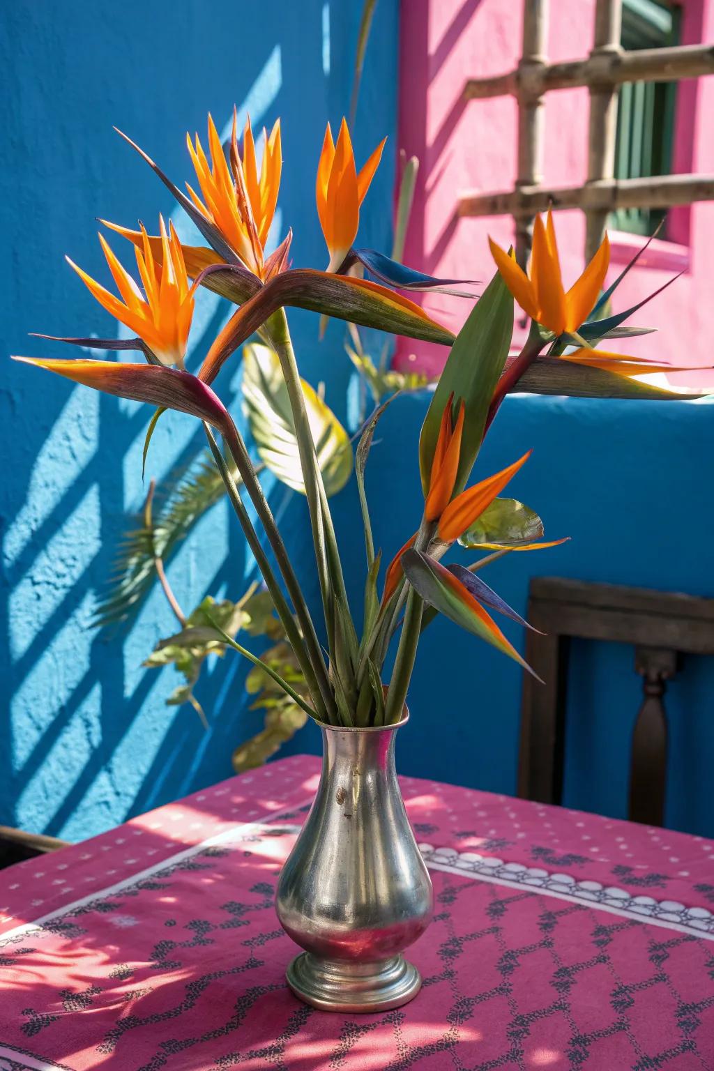 Add a touch of drama to your decor with an asymmetrical Bird of Paradise arrangement. 🌿 #InteriorDesign #FloralArt
