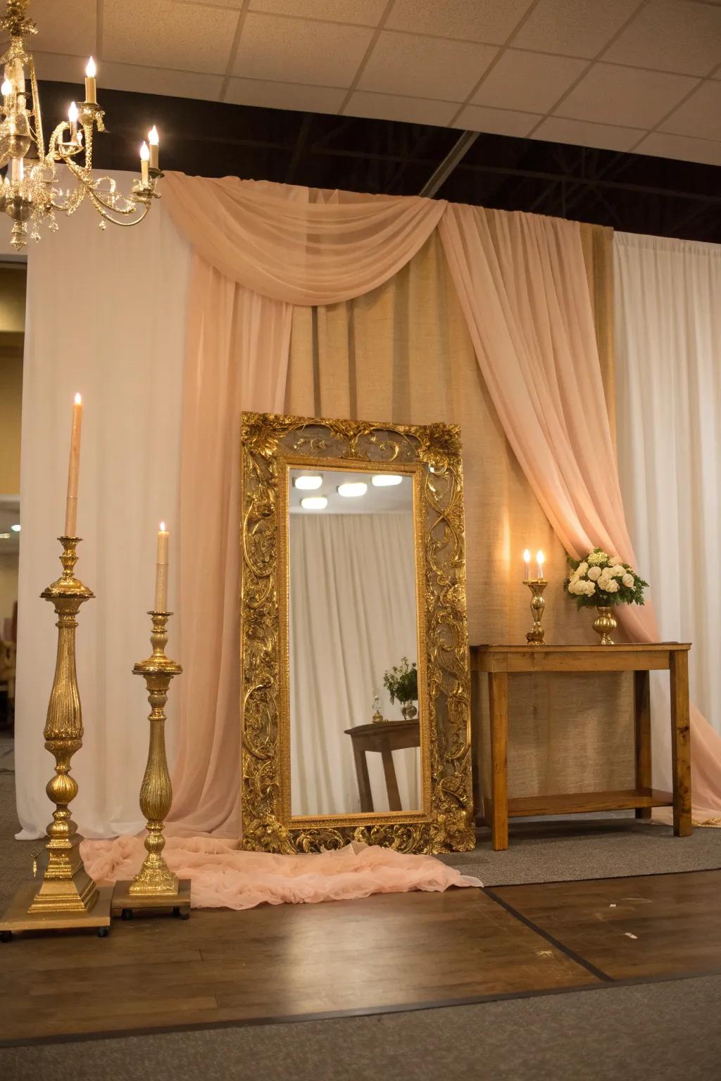 Add a touch of vintage glam with antique elements and gold accents. 🌟🎭 #VintageDecor #GlamorousEvents #HomeInspiration