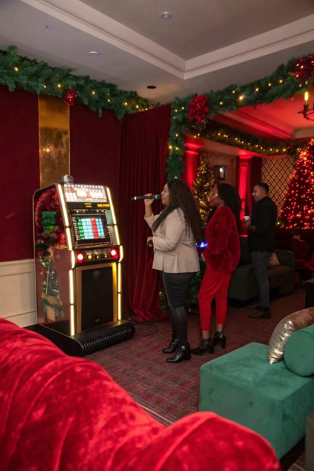 20+ Fun Holiday Party Games Ideas for Everyone