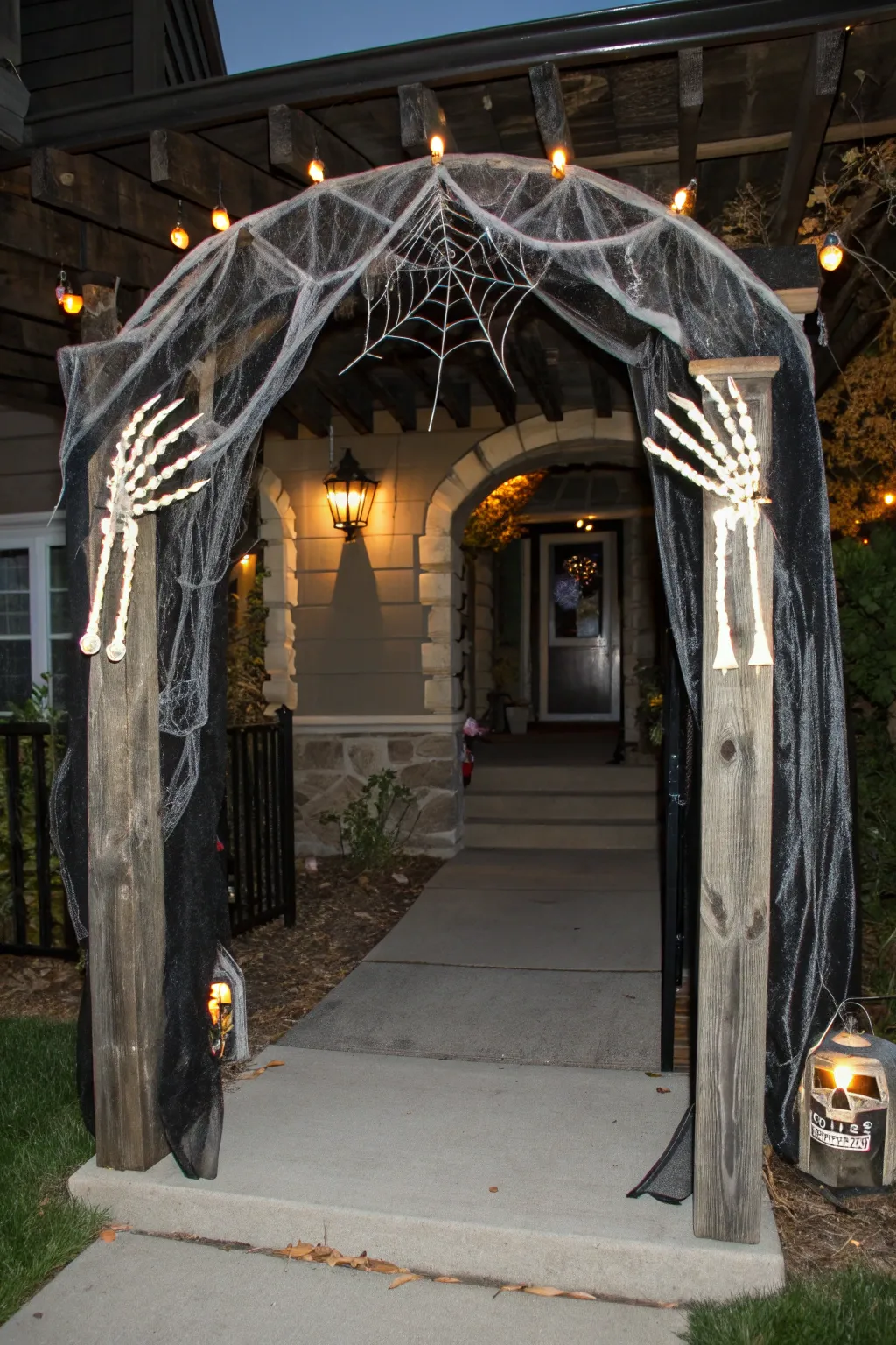 19+ Spooky Halloween Archway Ideas to Try